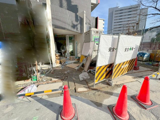 セレニテ新大阪アリエのエントランス