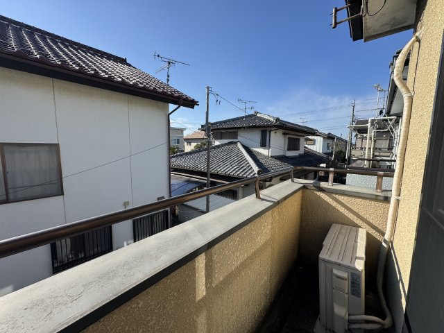 -三丁目不動産-　上里町神保原　中古戸建のバルコニー
