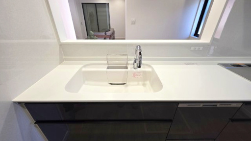 売新築戸建　静岡市葵区千代２丁目の独立洗面台