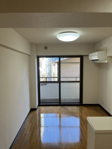 品川区西五反田６丁目の賃貸マンションの居間・リビング