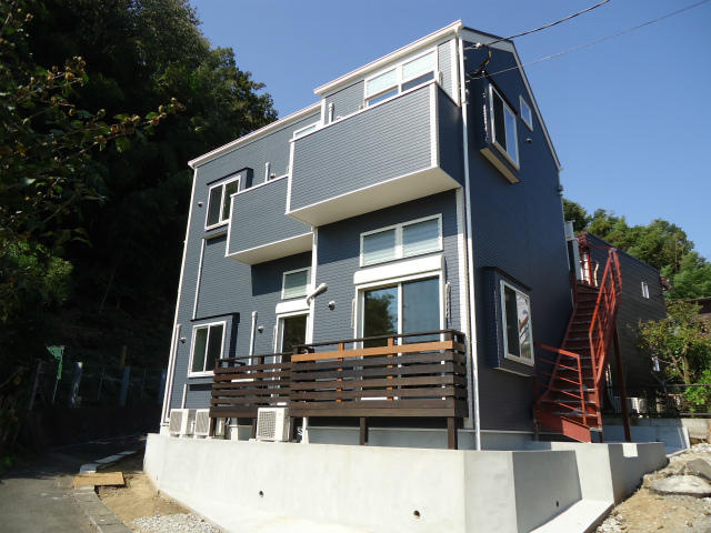 川崎市多摩区生田８丁目のアパート