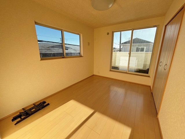 市川市大野町１丁目　中古戸建の洋室