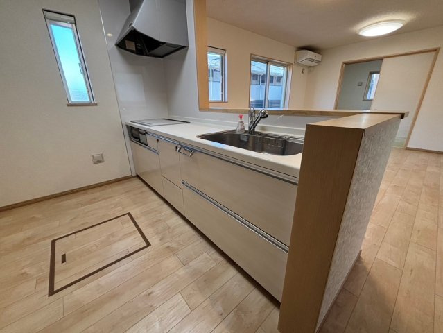 市川市大野町１丁目　中古戸建のキッチン