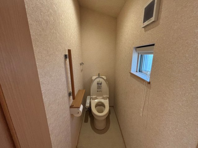 市川市大野町１丁目　中古戸建のトイレ
