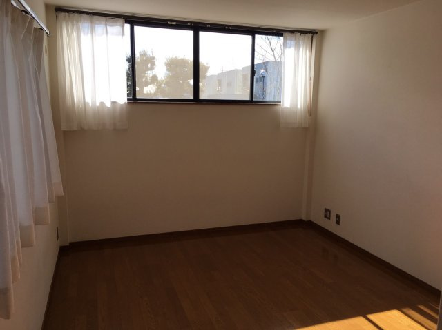 桐生市菱町４丁目のアパートの寝室
