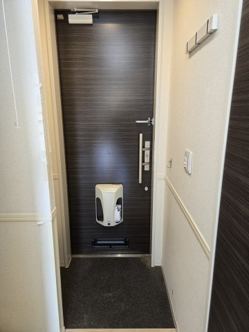 フォルス２１の玄関