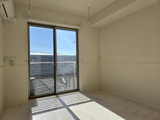 フォルス２１の洋室