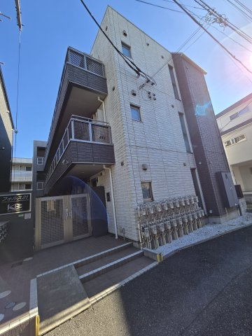 フォルス２１の外観