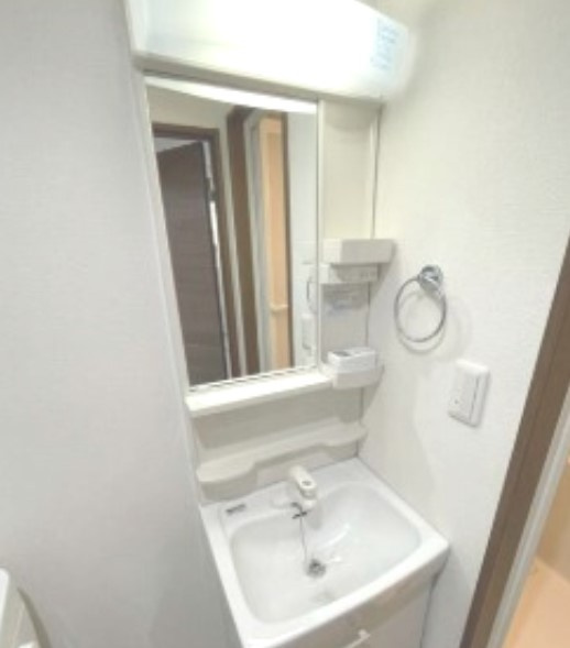 AVENIR武蔵関の洗面所