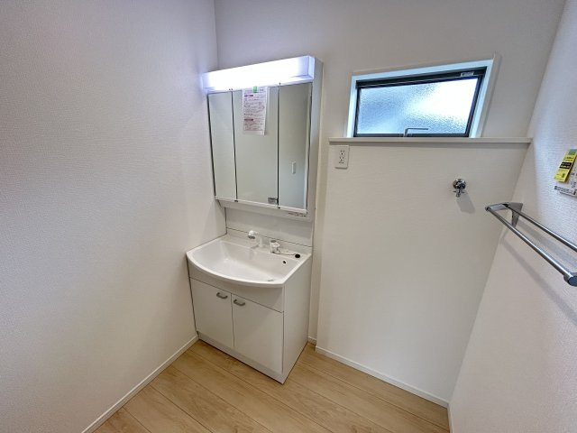 徳島市大原町長尾建売第3　1号棟の洗面所