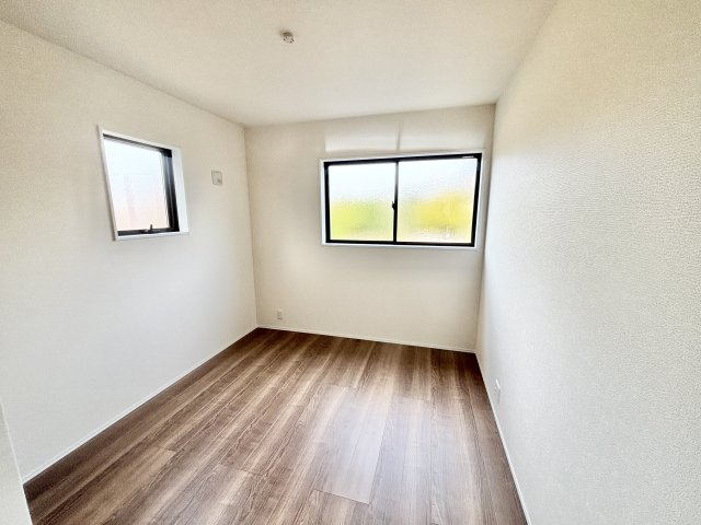 【仲介手数料無料／愛西市】愛西市諸桑町　リーブルガーデン　新築戸建　3号棟の洋室