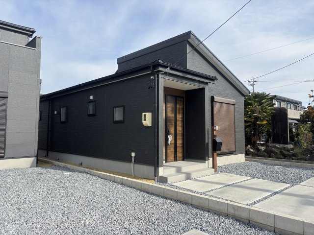 【仲介手数料無料／愛西市】愛西市諸桑町　リーブルガーデン　新築戸建　3号棟の外観