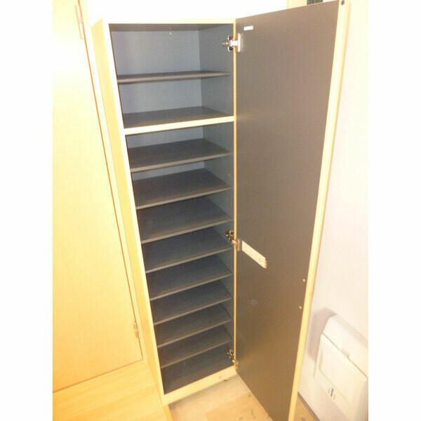 アンビロンＭの玄関