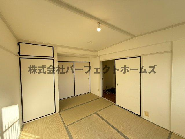 春日ダイヤモンドハイムの和室|い草の香りが落ち着く素敵な和室です