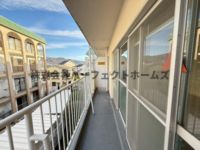 春日ダイヤモンドハイムのバルコニー|落ち着いた時間を過ごせるバルコニーです