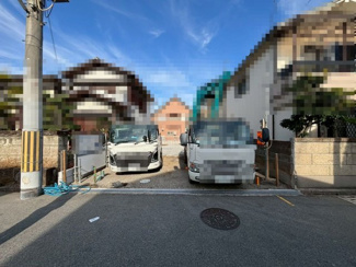 【前面道路含む現地写真】 | 浜寺諏訪森町東３丁　新築一戸建 | 広々４ＬＤＫ！テレワークのお仕事部屋、子供部屋等、ライフスタイルや家族構成に合わせて多目的にご使用いただけます♪