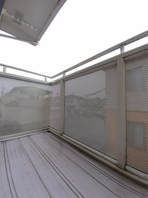 【バルコニー】 | デフィー中嶋 | お洗濯にも便利なバルコニー付き