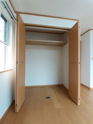 【収納】 | デフィー中嶋 | ちょっとした収納スペースも充実しています