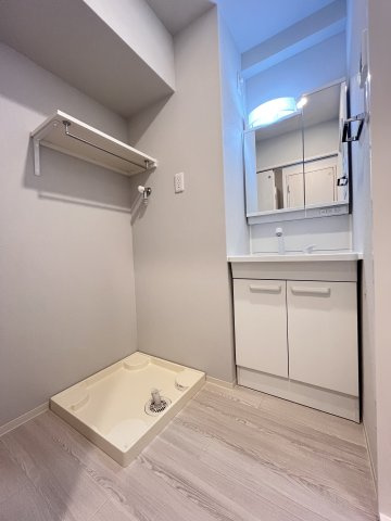 大阪市城東区関目６丁目の賃貸マンションの独立洗面台