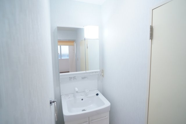 サンプラザ南京終の洗面所