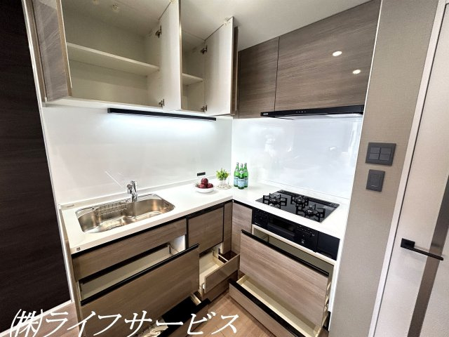 【キッチン】 | 新北野第３コーポ | システムキッチン新調／収納部分充実しています！