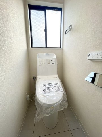 練馬区春日町1丁目　人気エリア　新規内装リフォーム戸建のトイレ