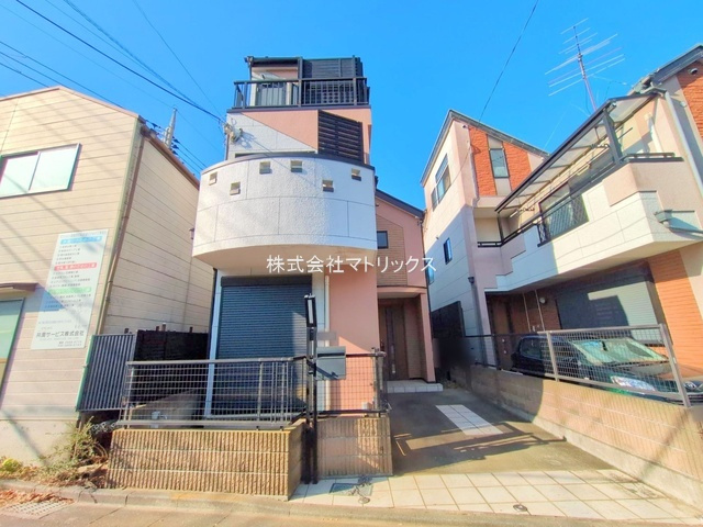 練馬区春日町1丁目　人気エリア　新規内装リフォーム戸建の外観