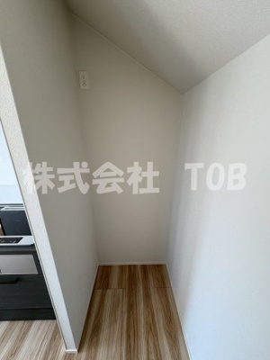 【その他】 | 杉並区和泉１丁目貸家 | 2F　冷蔵庫置き場