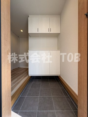 【玄関】 | 杉並区和泉１丁目貸家 | 1F