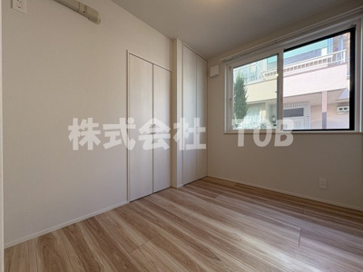 【洋室】 | 杉並区和泉１丁目貸家 | 1F　洋室4.1帖