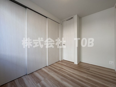 【洋室】 | 杉並区和泉１丁目貸家 | 1F　洋室4.1帖