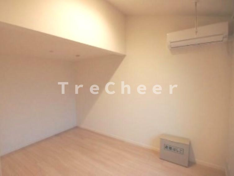 わいずけいの寝室