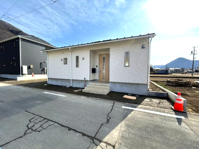 新築戸建　千曲市磯部第７　全２棟