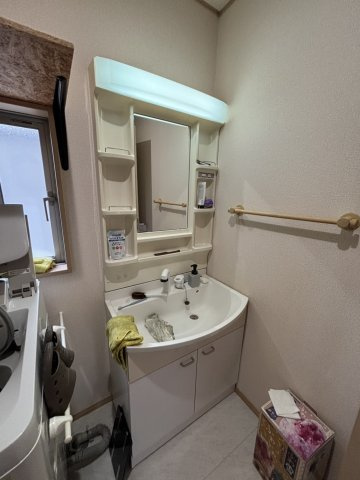 野田市中野台　中古売戸建の独立洗面台|シンプルで使い勝手の良い独立洗面台！				
