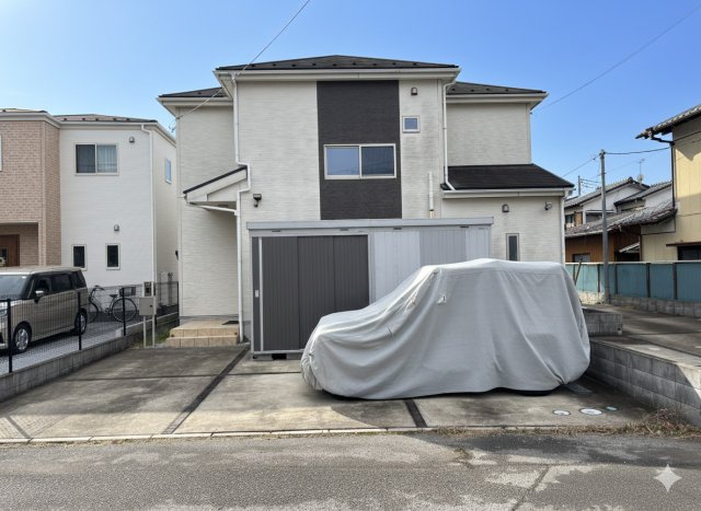 野田市中野台　中古売戸建の前面道路含む現地写真|交通量が少なくゆったりとした前面道路は、小さなお子様のいるご家庭にも安心です(^^♪