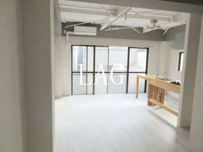 【居間・リビング】 | シャリエール森下 | 洋室のお部屋です。