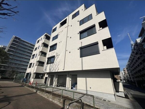 カーサ法恩寺橋のエントランス