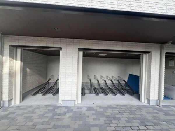 カーサ法恩寺橋の駐車場|駐輪場