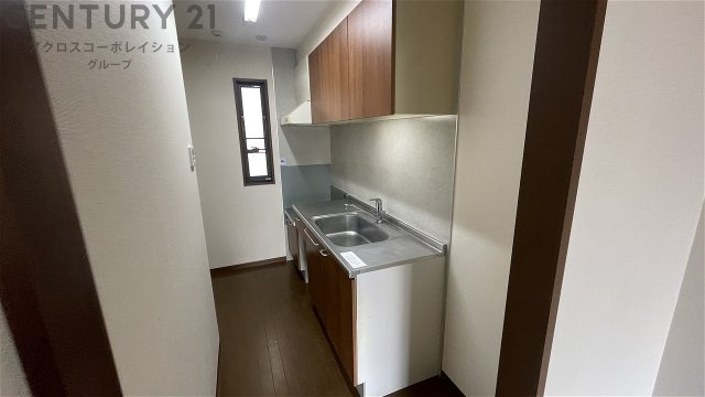 窓付きのキッチンで換気がしやすくておすすめ！