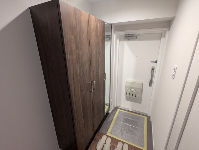 日商岩井木場マンションの玄関