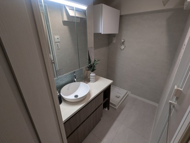 日商岩井木場マンションの独立洗面台