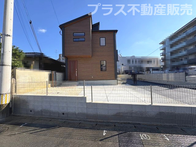 【外観】 | 福岡市城南区東油山2丁目　1号棟（全2棟）【仲介手数料無料・0円】 | 現地写真。プラス不動産販売なら、現場の全ての棟をまとめてご見学頂けます。