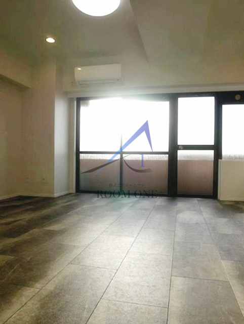 クレベール西新宿の居間・リビング|洋室のお部屋です。