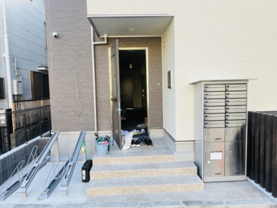 【エントランス】 | リブリ・三ノ輪