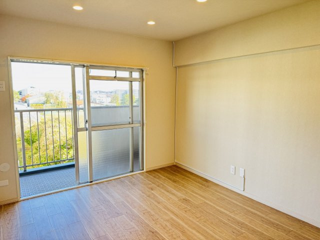 東建狭間マンションの寝室|～リビングに隣接している洋室です～