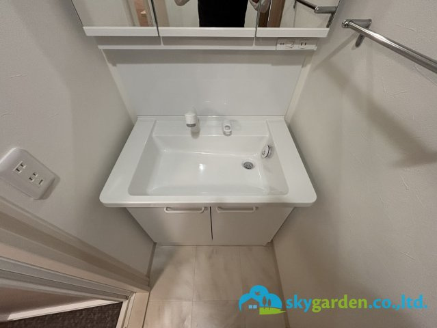 ライオンズマンション平塚第七の独立洗面台