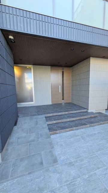 グランドゥールソレイユM・浦和のエントランス