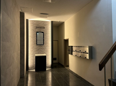 【エントランス】 | JIN BLD.