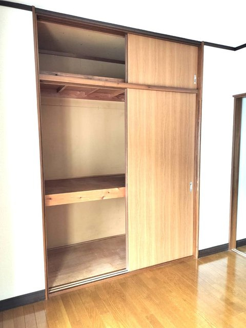 アルファメゾン二番館の収納|他号室の写真です。