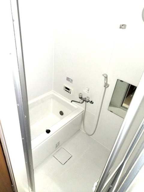 アルファメゾン二番館の浴室|他号室の写真です。